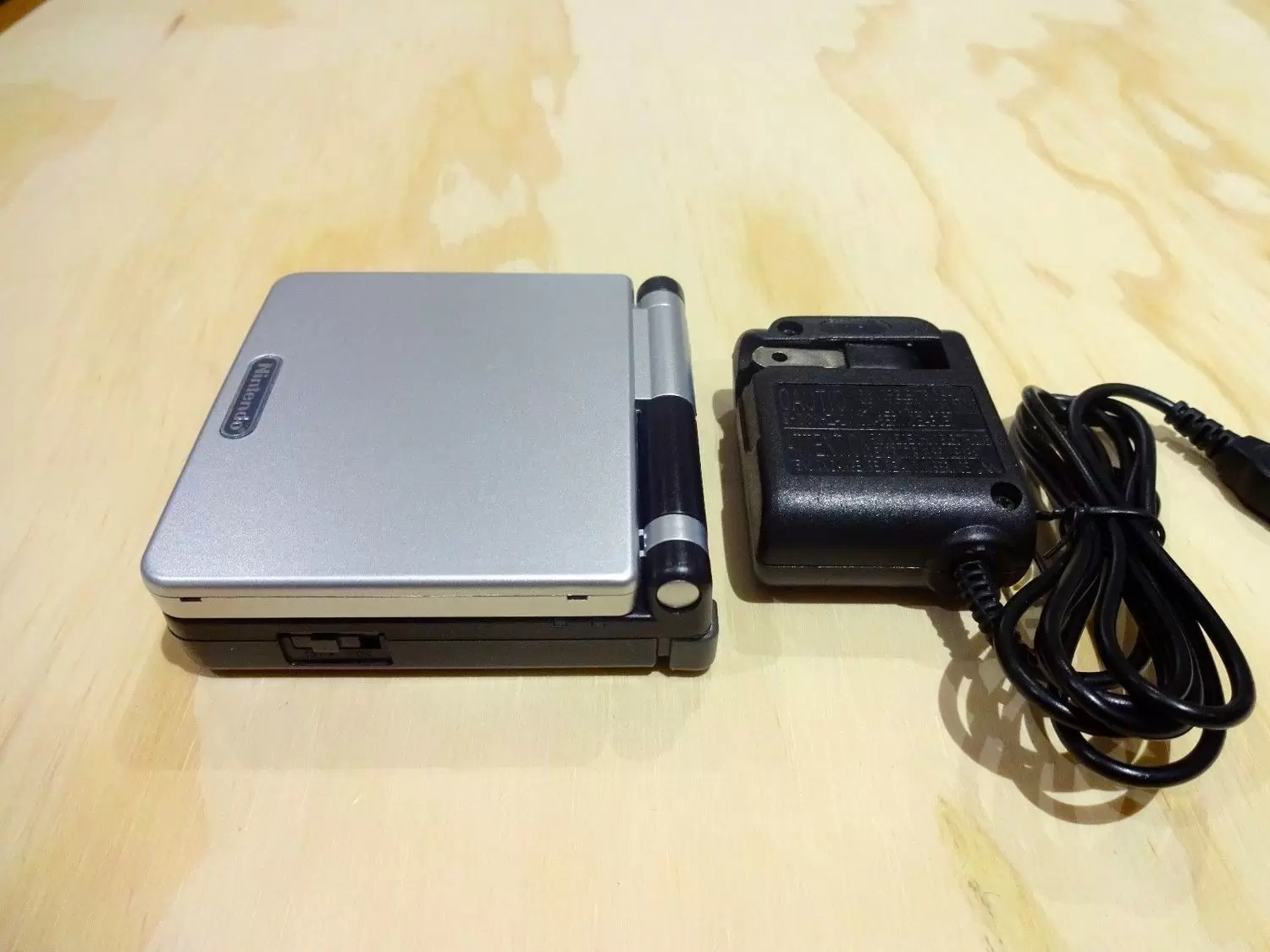 Game Boy Advance SP - Game Boy Advance SP Silver Black