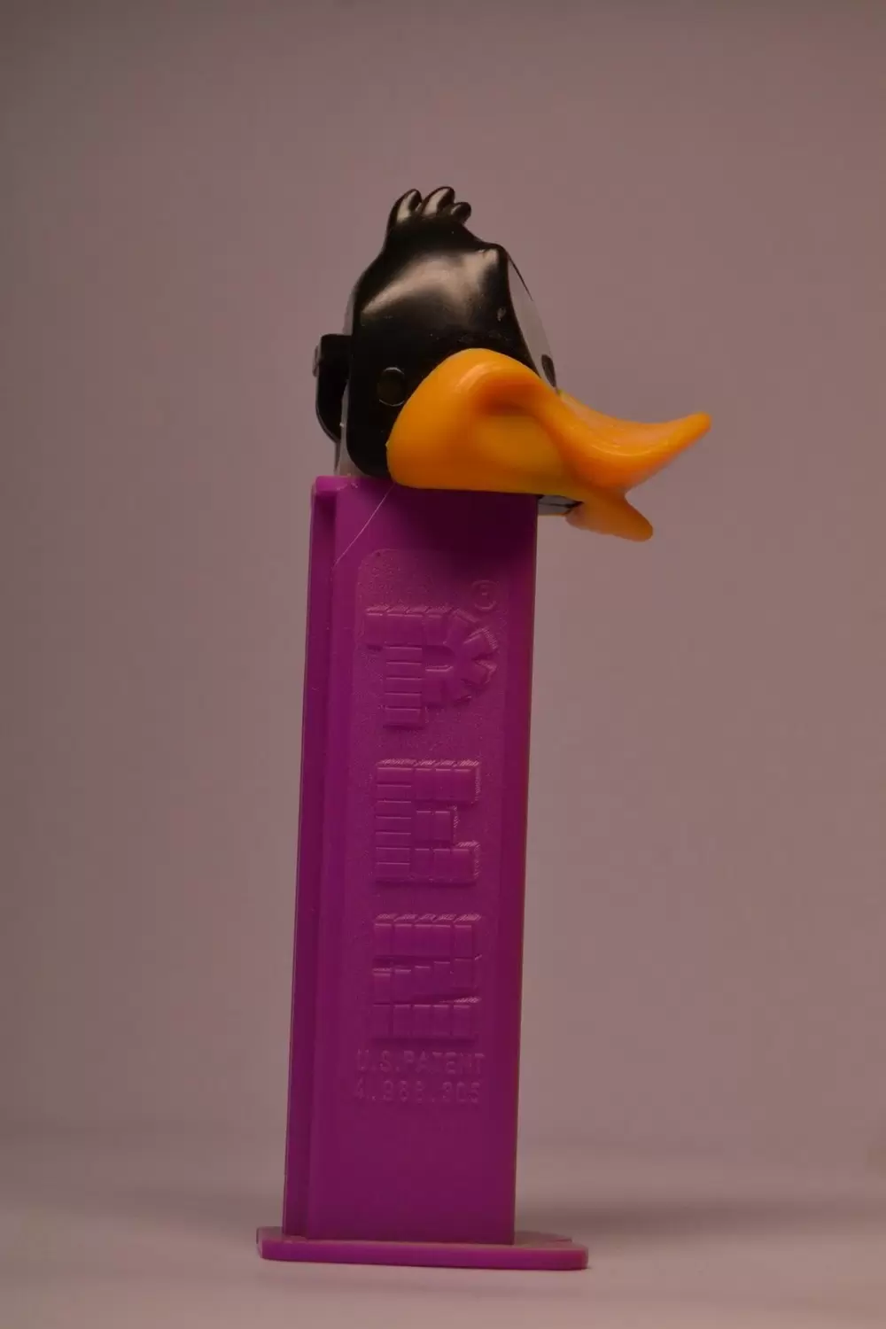 PEZ - Daffy Duck Violet