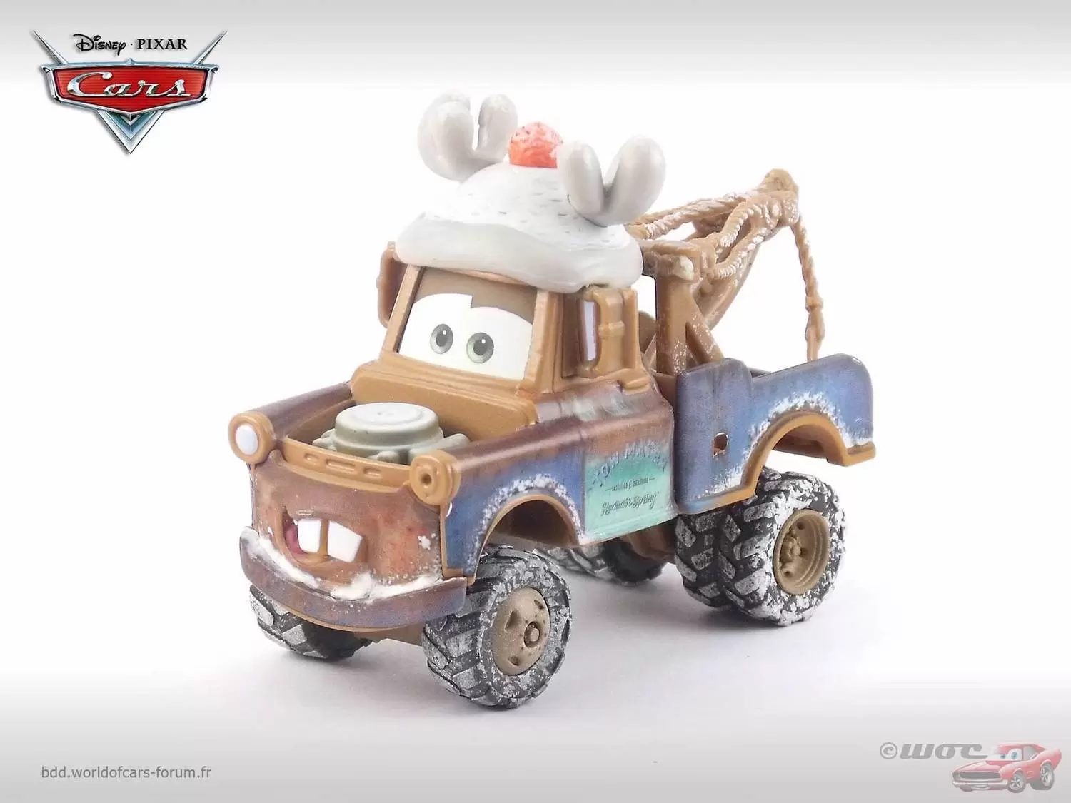 Disney Magnet - Pixar Cars - Reindeer Tow Mater - Christmas