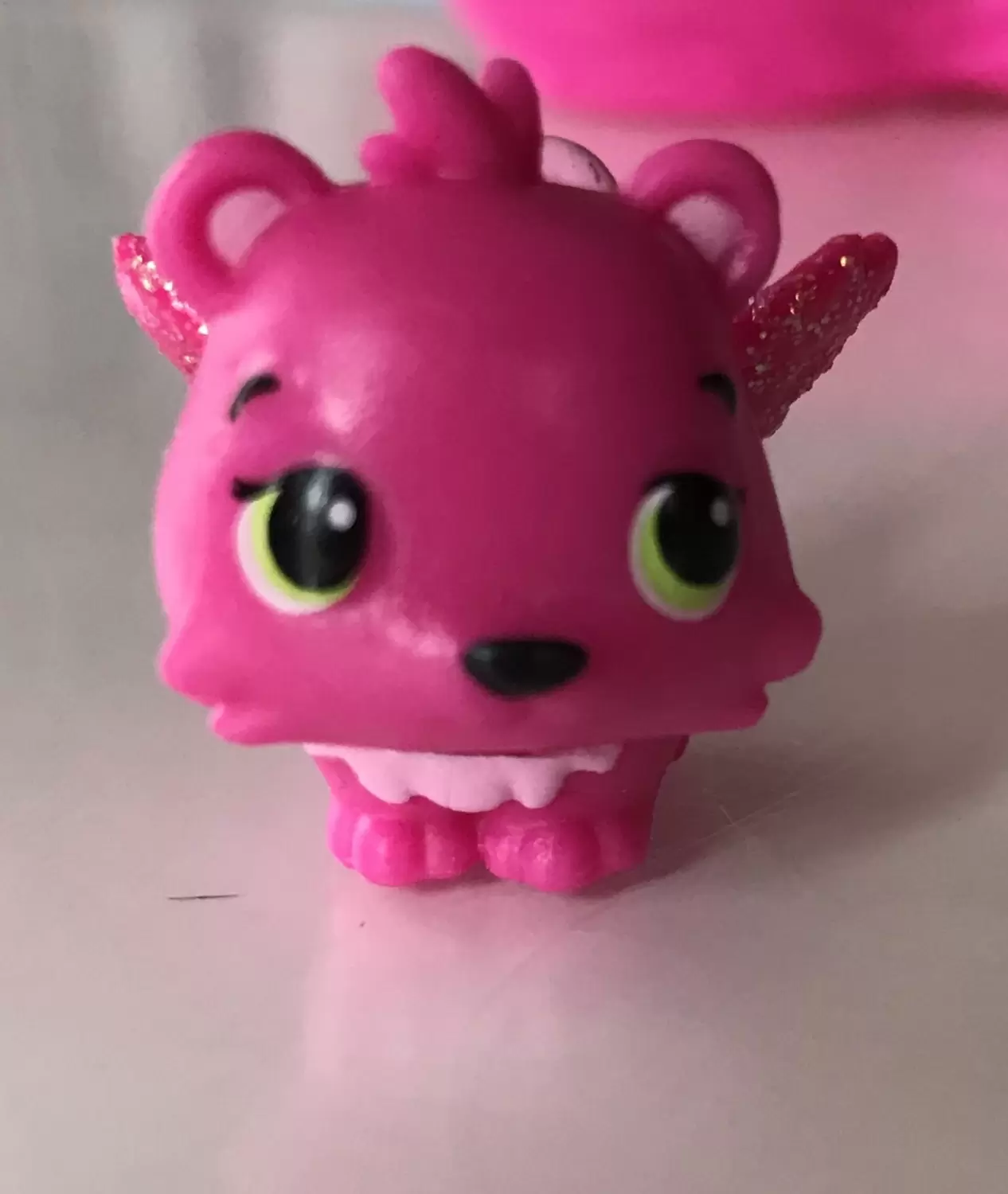 Hatchimals ColleGGtibles Season 2 - Hummingbear Pink