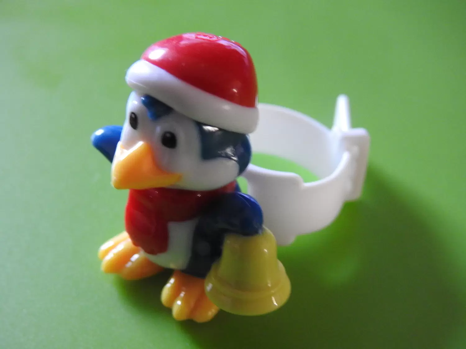Noël 2016 - Pingouin avec une cloche