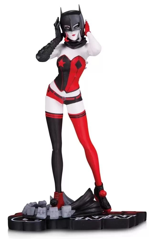 DC Collectibles Statues - Harley Quinn - John Timms