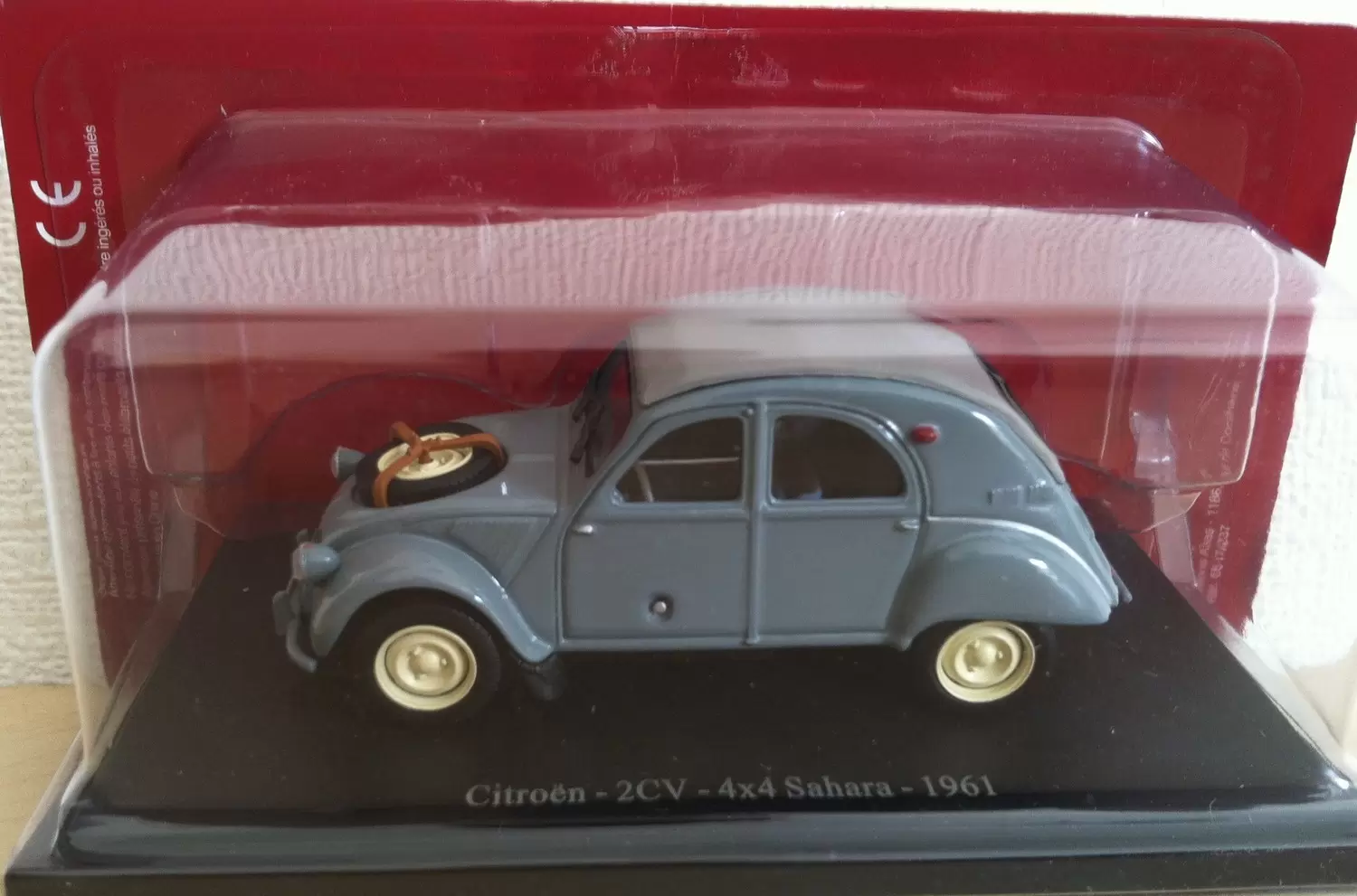 Passion Citroën - Éditions Atlas - La 2 CV Sahara de 1961