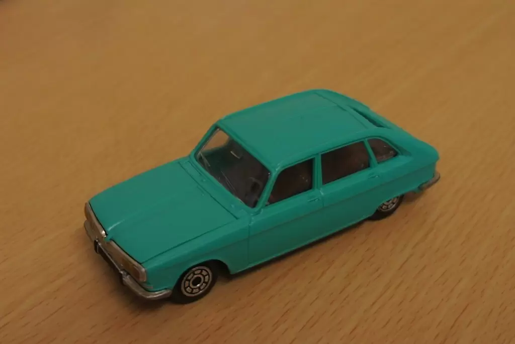 Les anciennes Norev - Renault 16 TX
