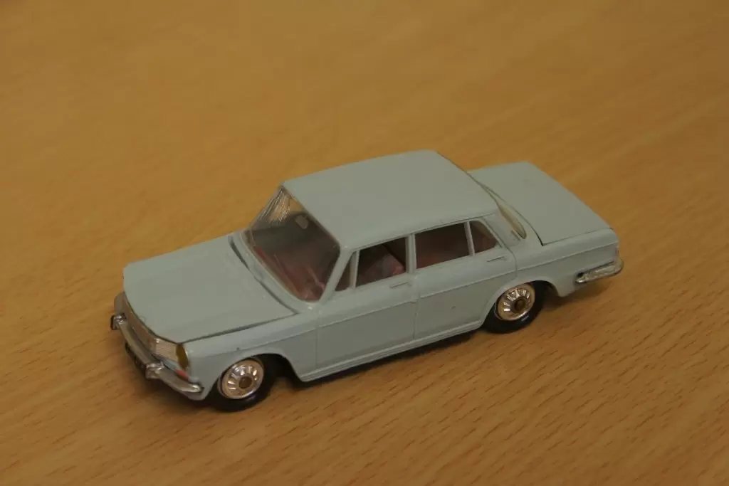 Les anciennes Norev - Simca 1501 GL