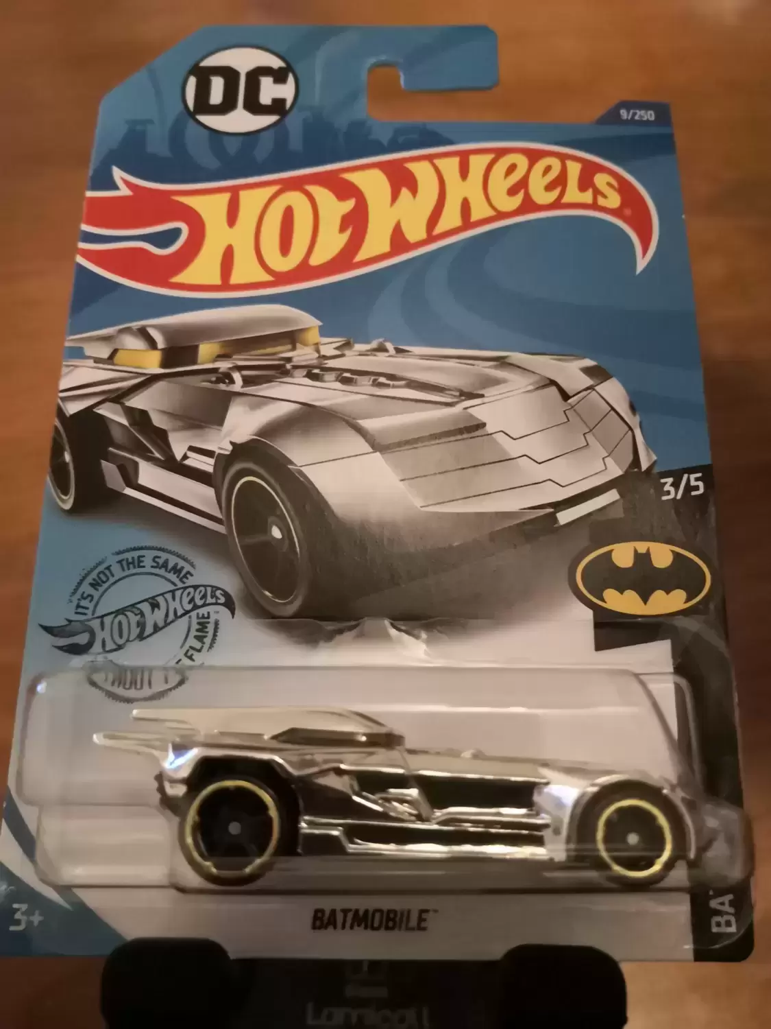 Hot Wheels Batman 2018 - BATMOBILE