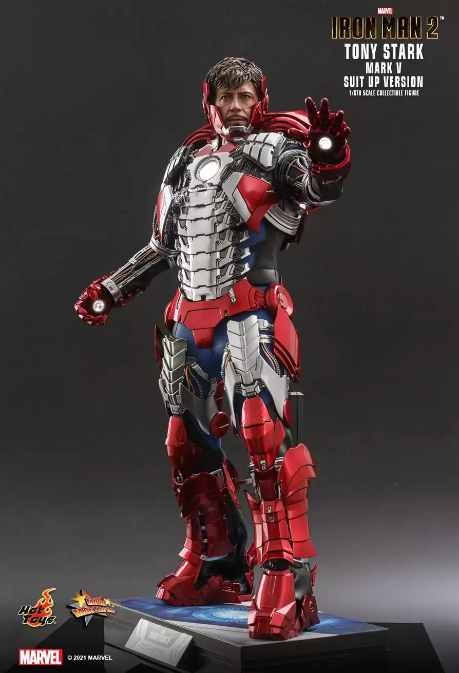Movie Masterpiece Series - Iron Man 2 - Tony Stark (Mark V Suit up Version)