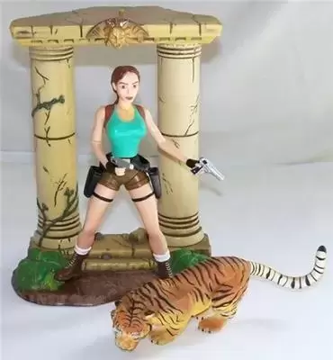 Tomb Raider - Lara Croft Encounters the Savage Bangal Tiger