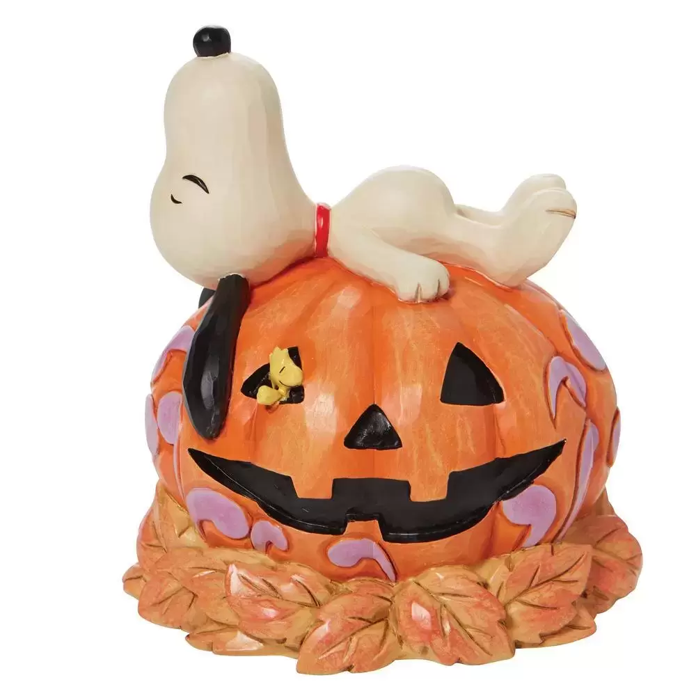 Peanuts - Jim Shore - Snoopy Laying ontop of Carved