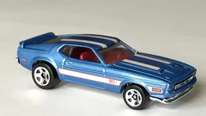 Mainline Hot Wheels - \'71 Mustang Mach 1