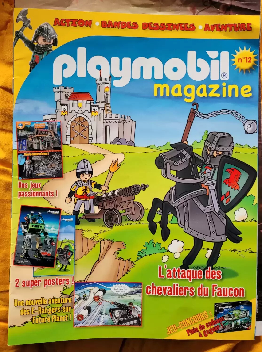 Playmobil Magazine - L attaque des chevaliers du faucon