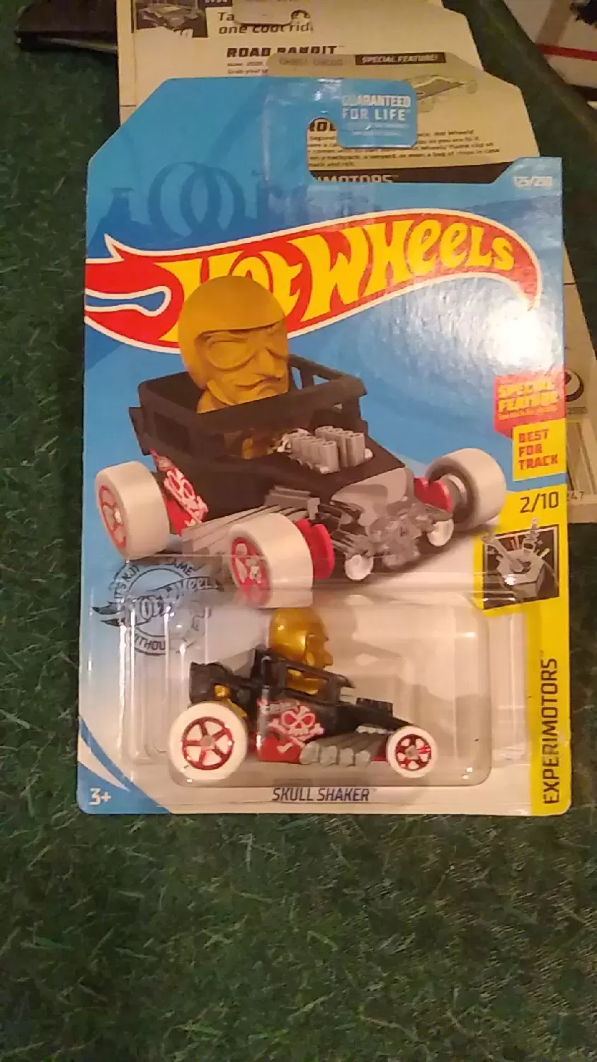 Hot Wheels Classiques - skull shaker black and red. experimenters 2/10