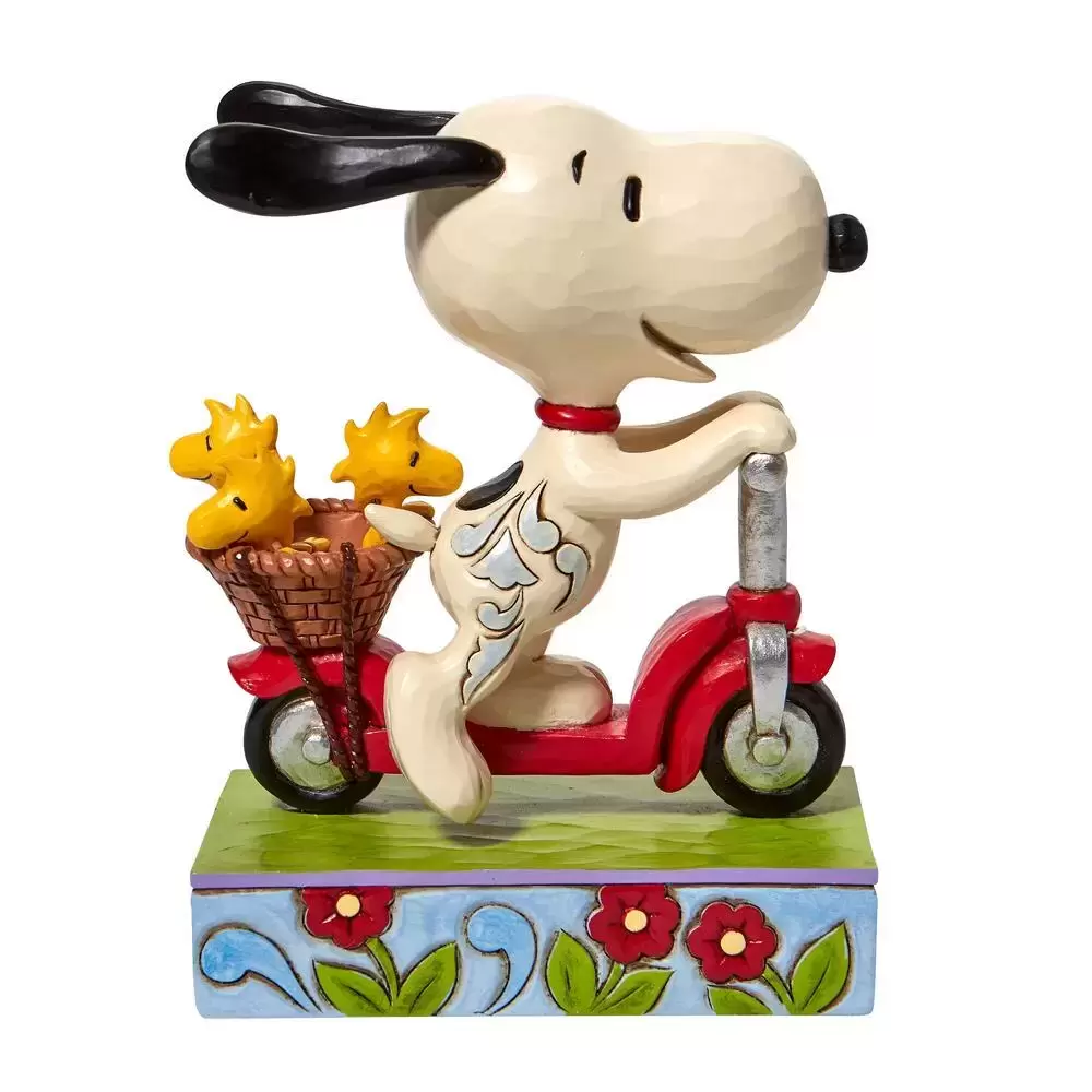 Peanuts - Jim Shore - Snoopy Riding Scooter