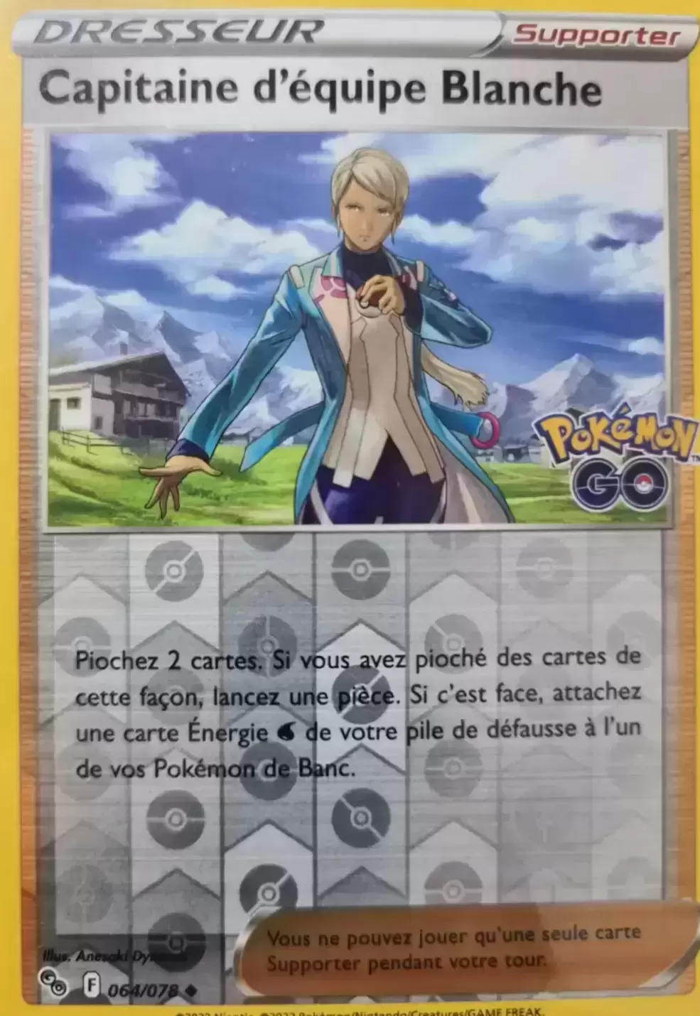 Pokémon Go - Capitaine d\'Equipe Blanche Reverse