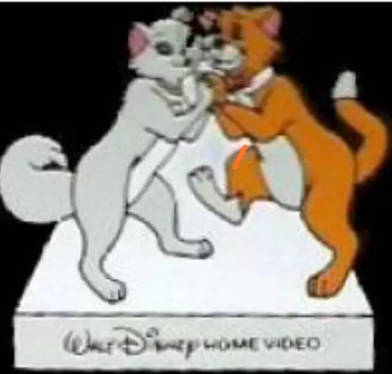 Walt Disney Home Vidéo - Duchesse & Thomas O\'Malley (blanc)