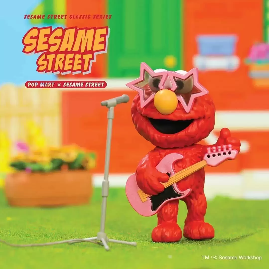 Sesame Street - Elmo with Guitar