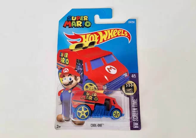 Mainline Hot Wheels - Hot Wheels Super Mario Cool-One 4/5