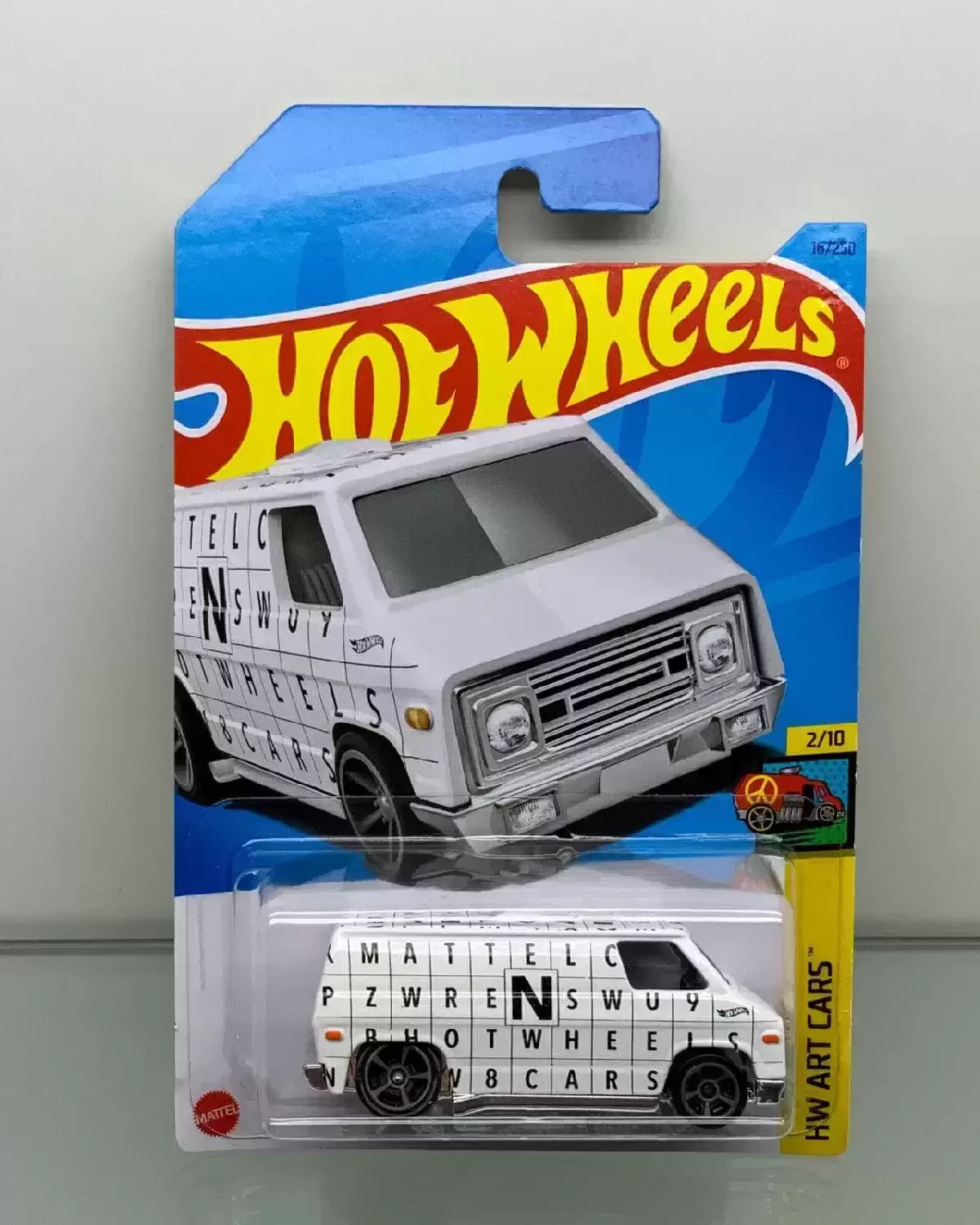 Hot Wheels Classiques - 70\'s Van (2/10)