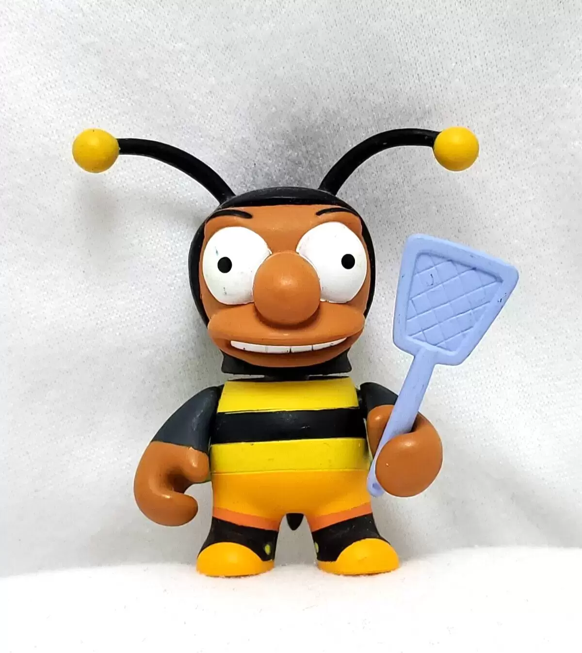 Kidrobot - The Simpsons Series 1 - Bumblebee Man