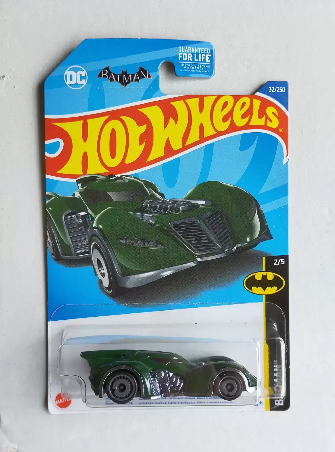 Hot Wheels Classiques - Arkham Asylum Batmobile Green (2/5)