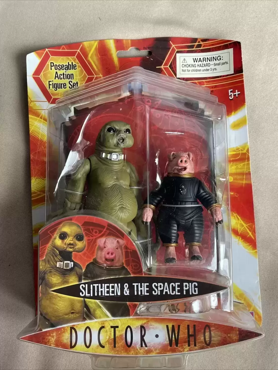 Action Figures - Slitheen & The Space Pig