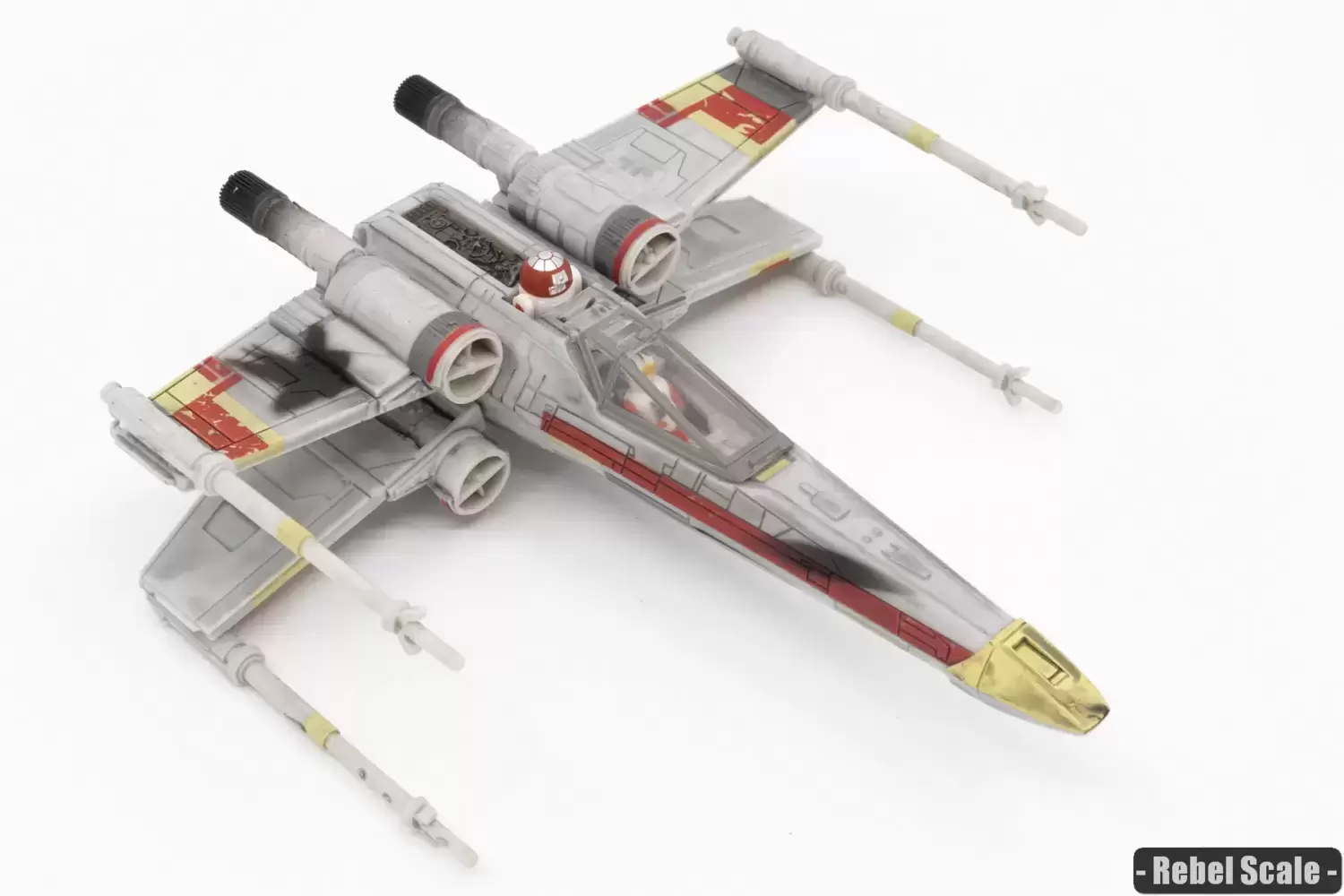 Micro Galaxy Squadron - Wedge Antille\'s X-Wing With Wedge Antille & R2-A3