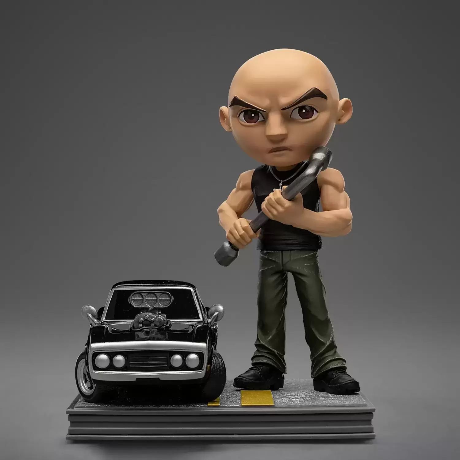 Iron Studios - Fast & Furious - Dominic Toretto & Car