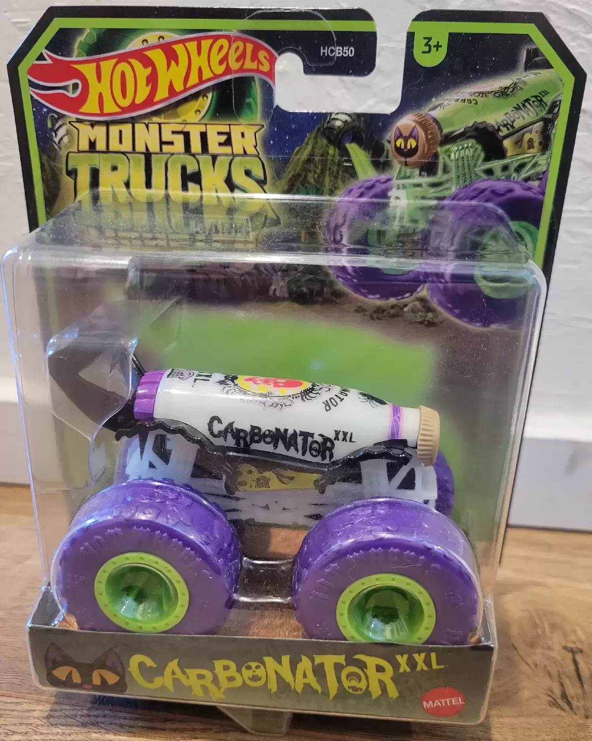 Monster Trucks - Carbonator XXL GITD