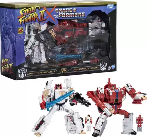 Transformers Collaborative - Transformers Collaborative: Street Fighter II Mash-Up, Optimus Prime [Ryu] vs. Megatron [M. Bison]