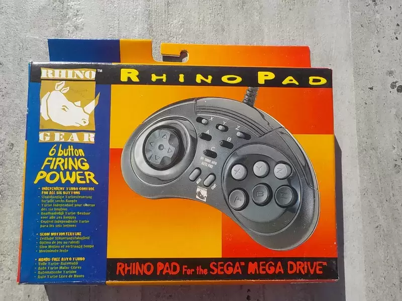 Manettes / Joystick / PAD Multi-Plateformes - RHINO PAD for Sega Mega Drive
